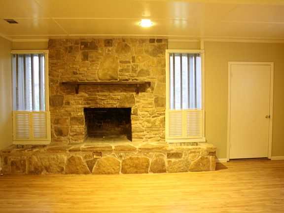 5th image of 117 N 30th St