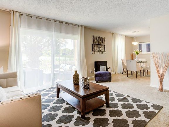 4th image of 13401 Park Lake Dr #33H