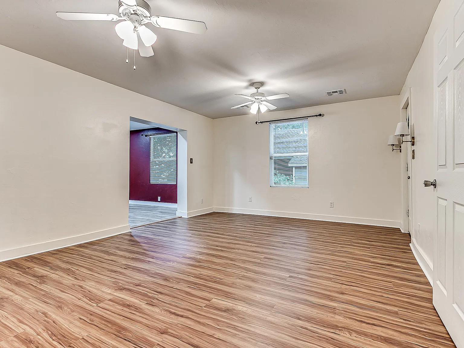 3 bed, 1582 sqft, $1,700 — Photo 2