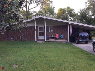 305 Yawn St, Collins, MS, 39428