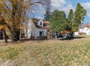 21155 Evergreen Rd, Southfield, MI 48075