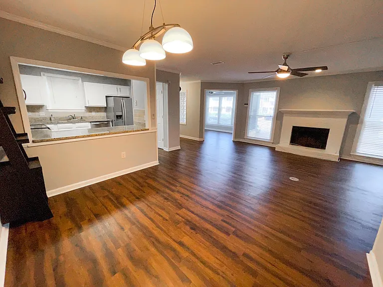 308 Hollyfax Cir — Photo 2