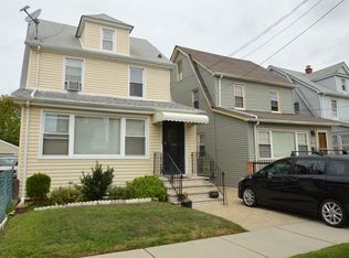 19419 112th Rd, Saint Albans, NY 11412