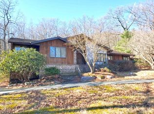 76 Green Hill Rd, Kinnelon, NJ 07405