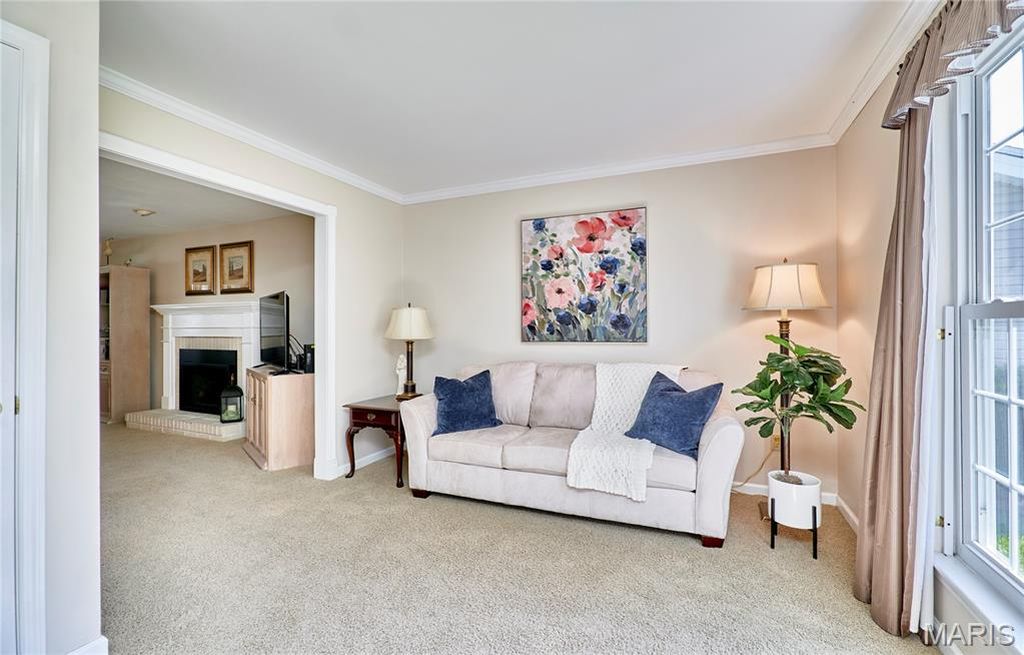 5173 Kings Park Dr, Saint Louis, MO - More