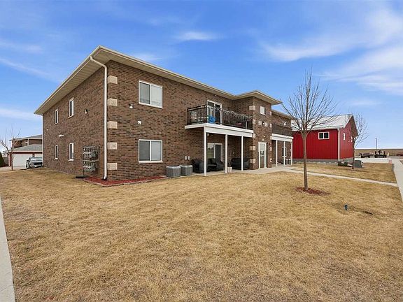 5th image of 763 N Perkins St