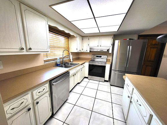 4th image of 4328 Hickory Hill Blvd