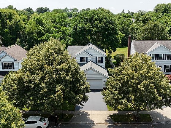 3rd image of 1681 Gosport Pl