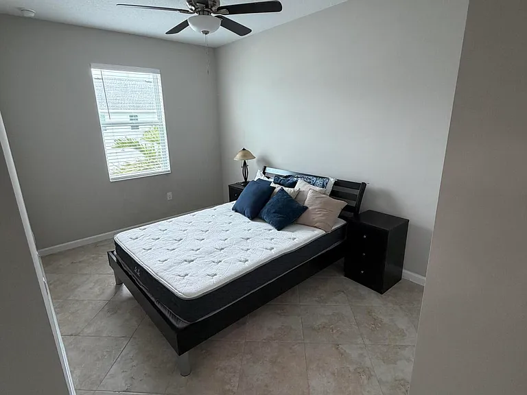 4773 N Longwood Lake Sq — Photo 9