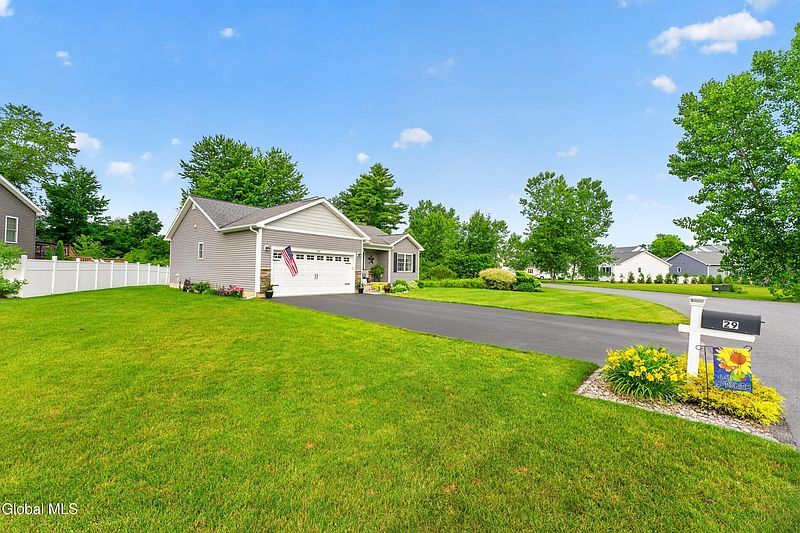 4th image of 29 Quarry Circle Way