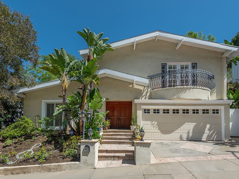1st image of 17092 Escalon Dr