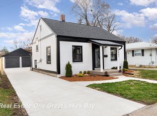 1907 Newberry St, Saginaw, MI 48602