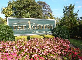 927 Altessa Blvd, Melville, NY 11747