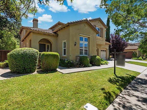 4th image of 1066 Winterwood Drive
