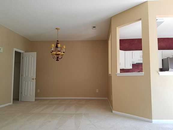 5th image of 3905 Cromwell Ln