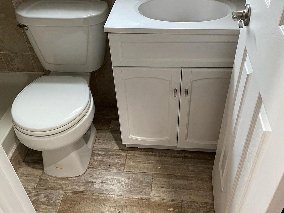2nd image of 3-40 Washington Ave #3
