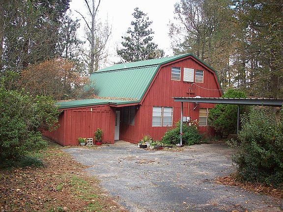3rd image of 232 Charmaine Dr S