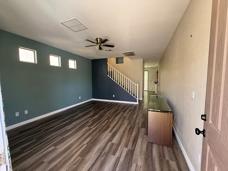9589 Villa Adastra Ave — Photo 4