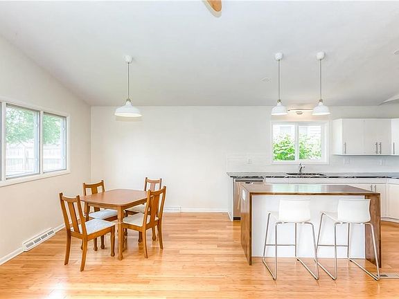 5th image of 2830 Tauromee Ave