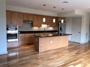 150 Adams St APT 7, Newton, MA 02458