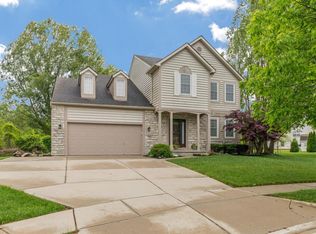 425 Sandmar Ct, Pataskala, OH 43062