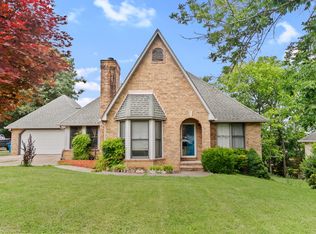 708 Brushy Ridge Dr, La Vergne, TN 37086