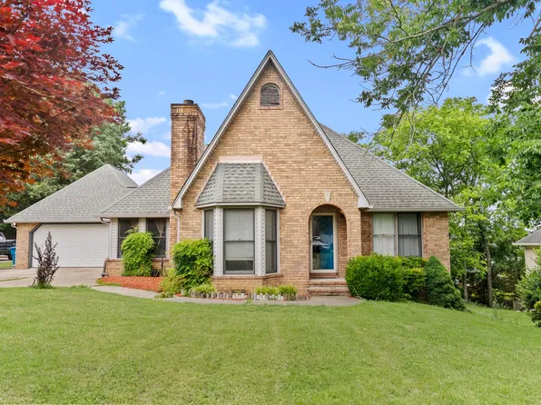 708 Brushy Ridge Dr, La Vergne, TN 37086