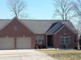 19792 Alpine Dr, Lawrenceburg, IN 47025