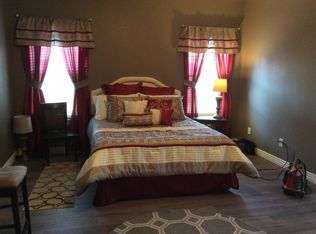 526 N Timeless Dr, Fayetteville, AR 72704