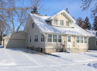 640 W 8th St, Garner, IA 50438