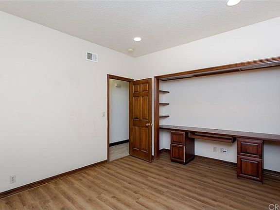 4th image of 6001 Woodland View Dr