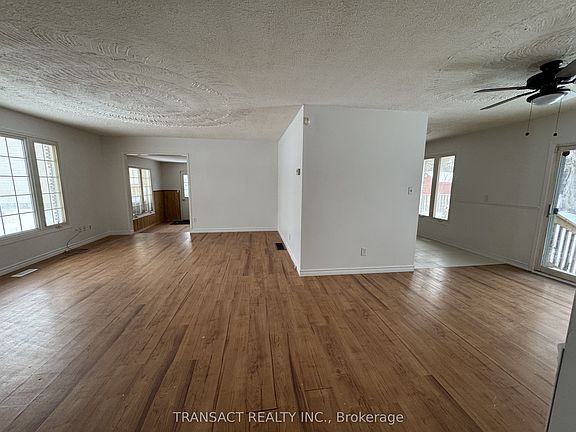 3rd image of 44 Roth St