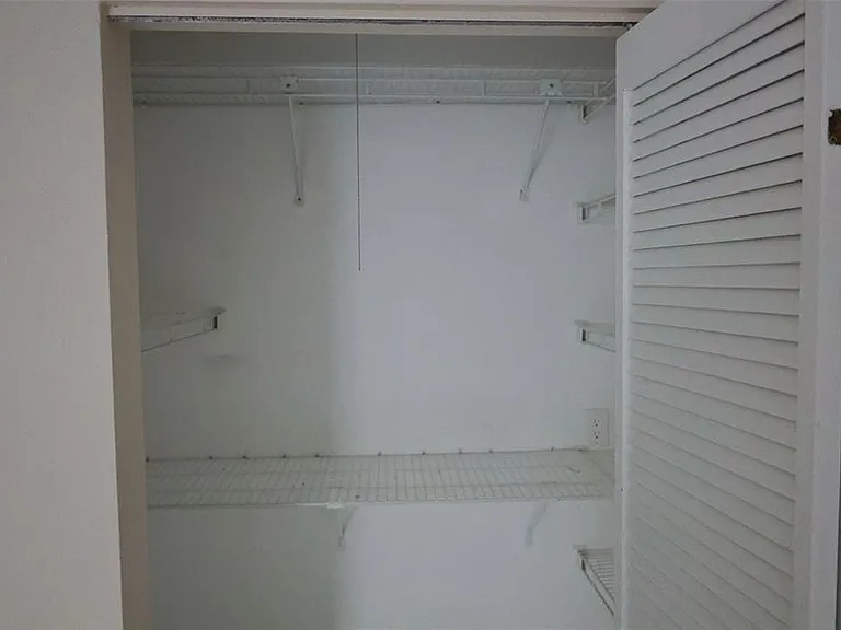 3121 Bordeaux Ln — Photo 22