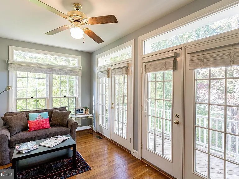 10117 Meyer Point Ter — Photo 17