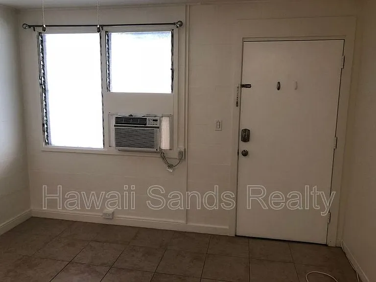 720 Birch St #D — Photo 15