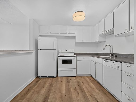 4th image of 2015 S Finley Rd APT 608