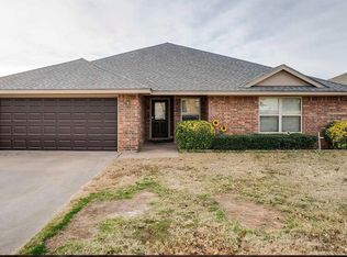 13 Cherokee Trl, Iowa Park, TX 76367