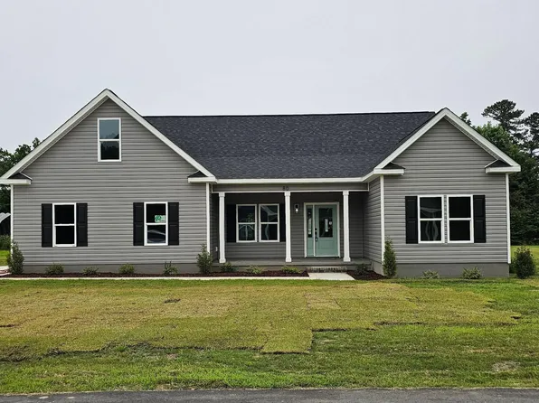 80 Crowley Lane, Burgaw, NC 28425