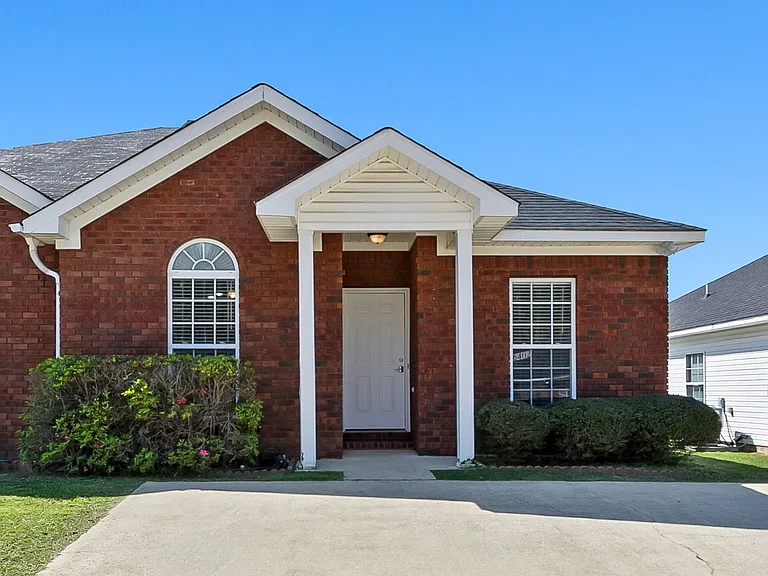 6402 Covington Villas Dr — Photo 25