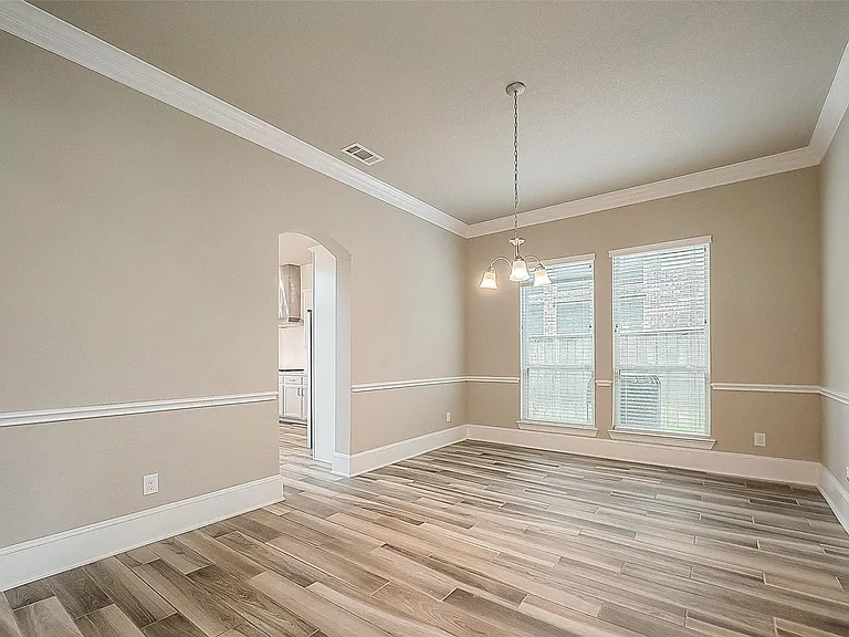 115 N Winter Sunrise Cir — Photo 12