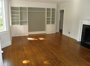 503 4th St NE, Hickory, NC 28601