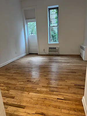 Rented by Manhattan Flats | media 22