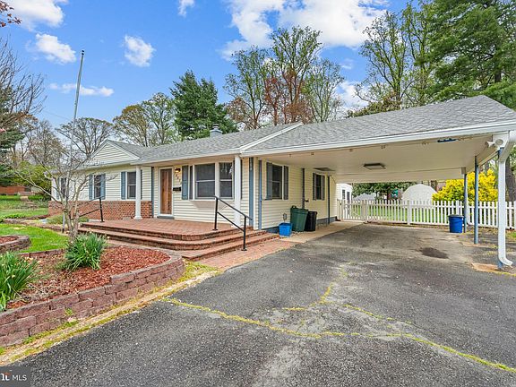 2nd image of 10838 Woodhaven Dr
