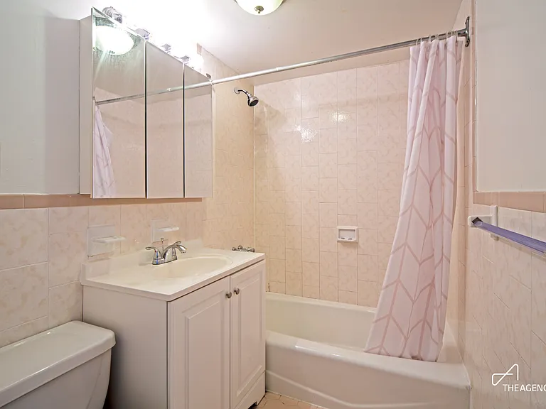 310 W 95th St #5B — Photo 5