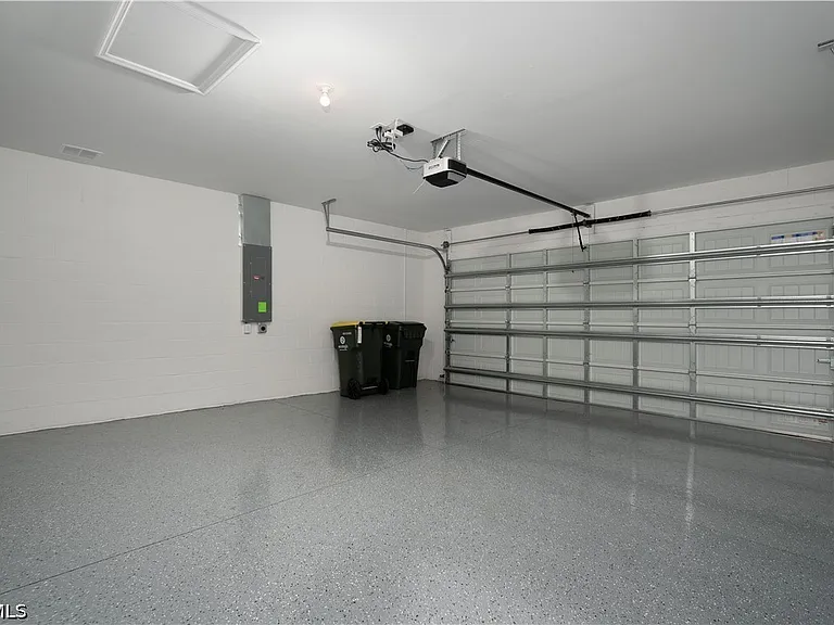 42428 Cascade Dr — Photo 23