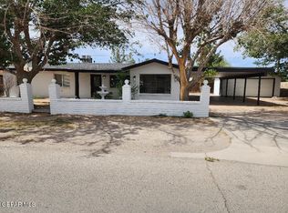 301 Bandolina Dr, Socorro, TX 79927