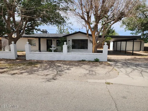 301 Bandolina Dr, Socorro, TX 79927
