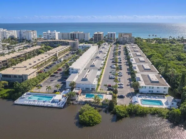 4201 S Ocean Blvd, South Palm Beach, FL