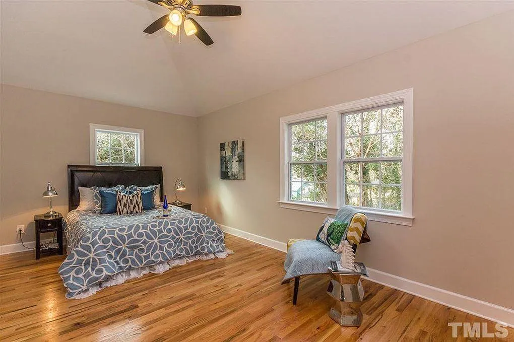 3 bed, 1292 sqft, $2,400 — Photo 4
