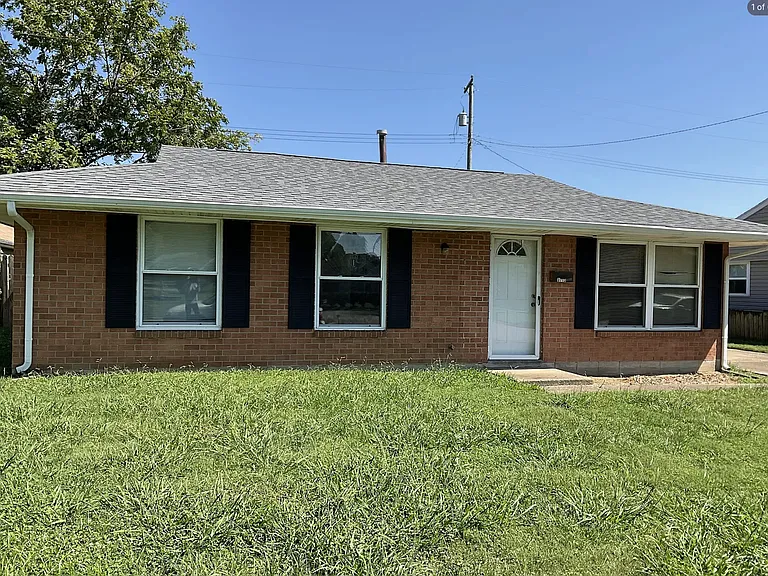 3713 Winchester Dr — Photo 1